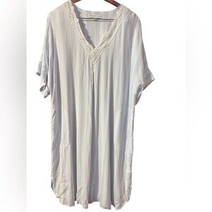 Eileen West Light Blue Striped Lace Nightgown Rayon Pockets M